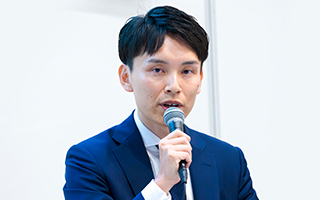 高橋 祐基 氏