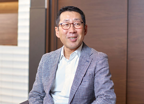黒田氏