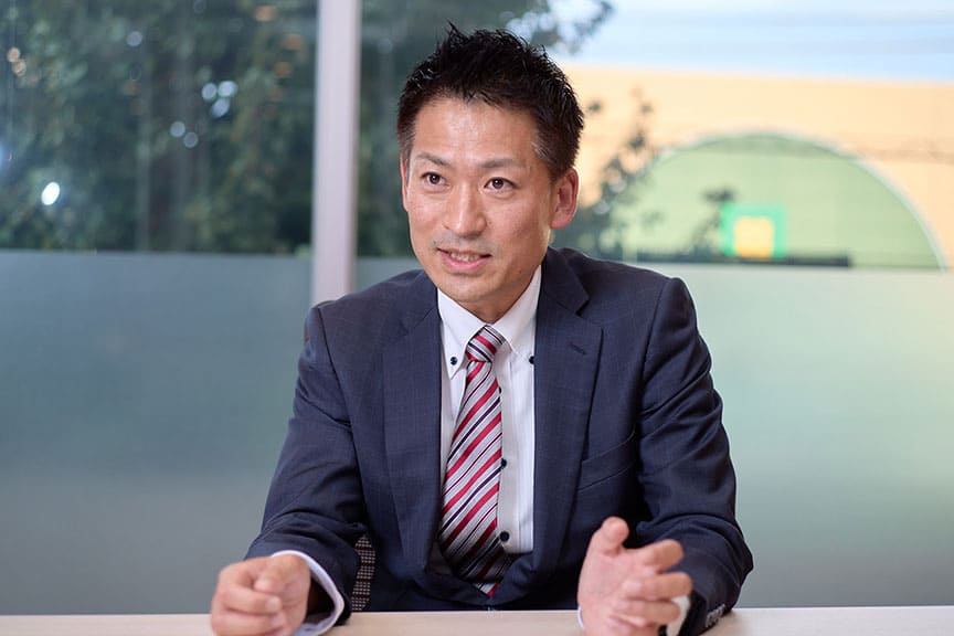 元屋地 氏