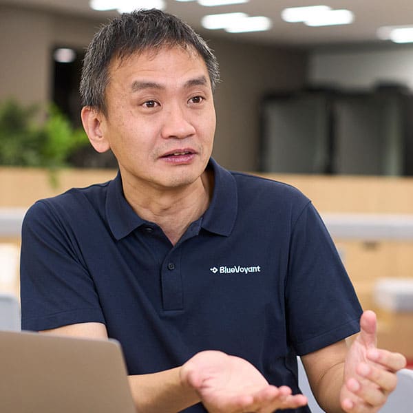 谷口 氏