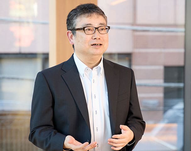 片山氏