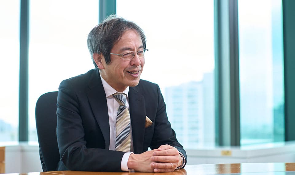 佐藤 氏