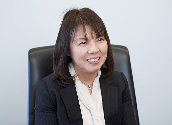五十嵐氏