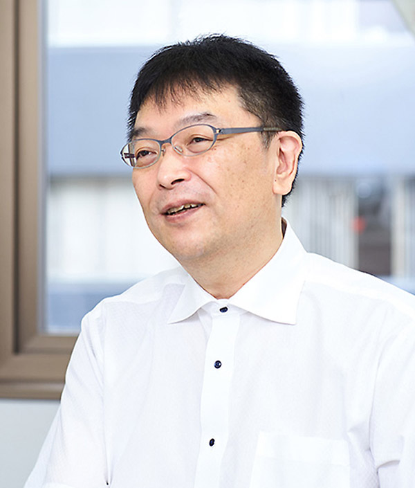 井原氏