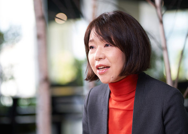鈴木氏