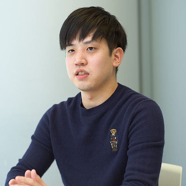小松氏