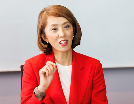 エクイニクス・ジャパン株式会社 代表取締役社長 小川 久仁子氏