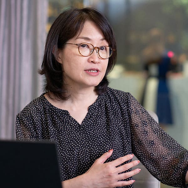 白須氏