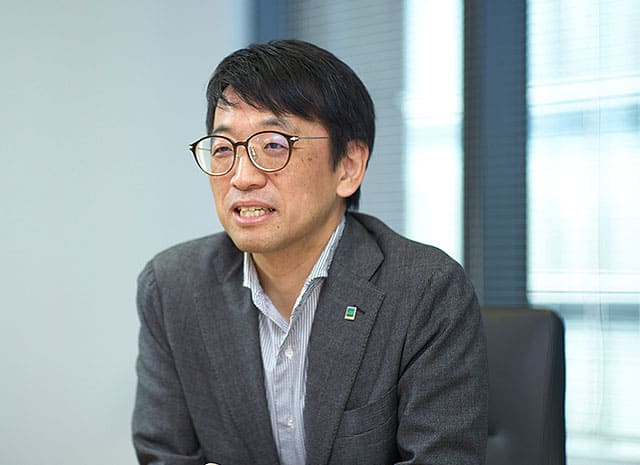 半場氏