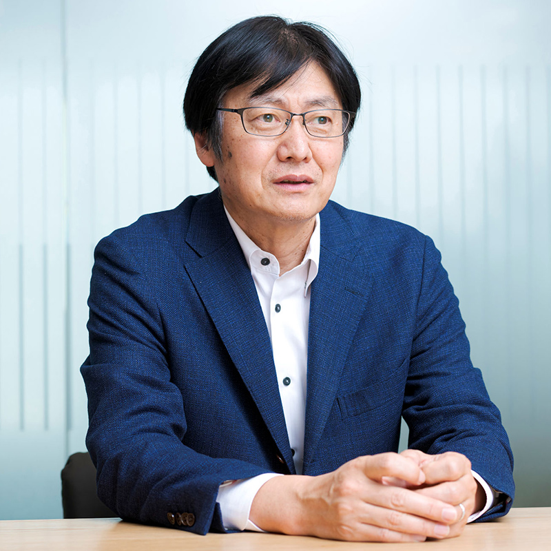 山田 敦 氏