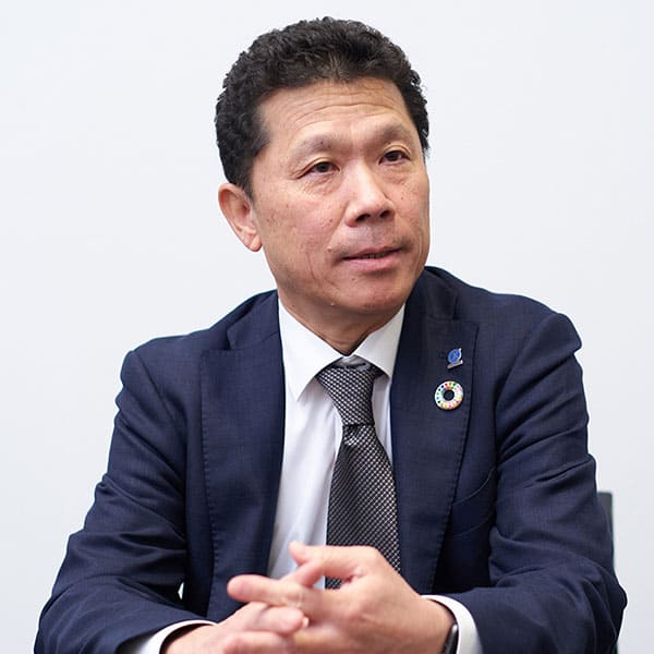 園田氏
