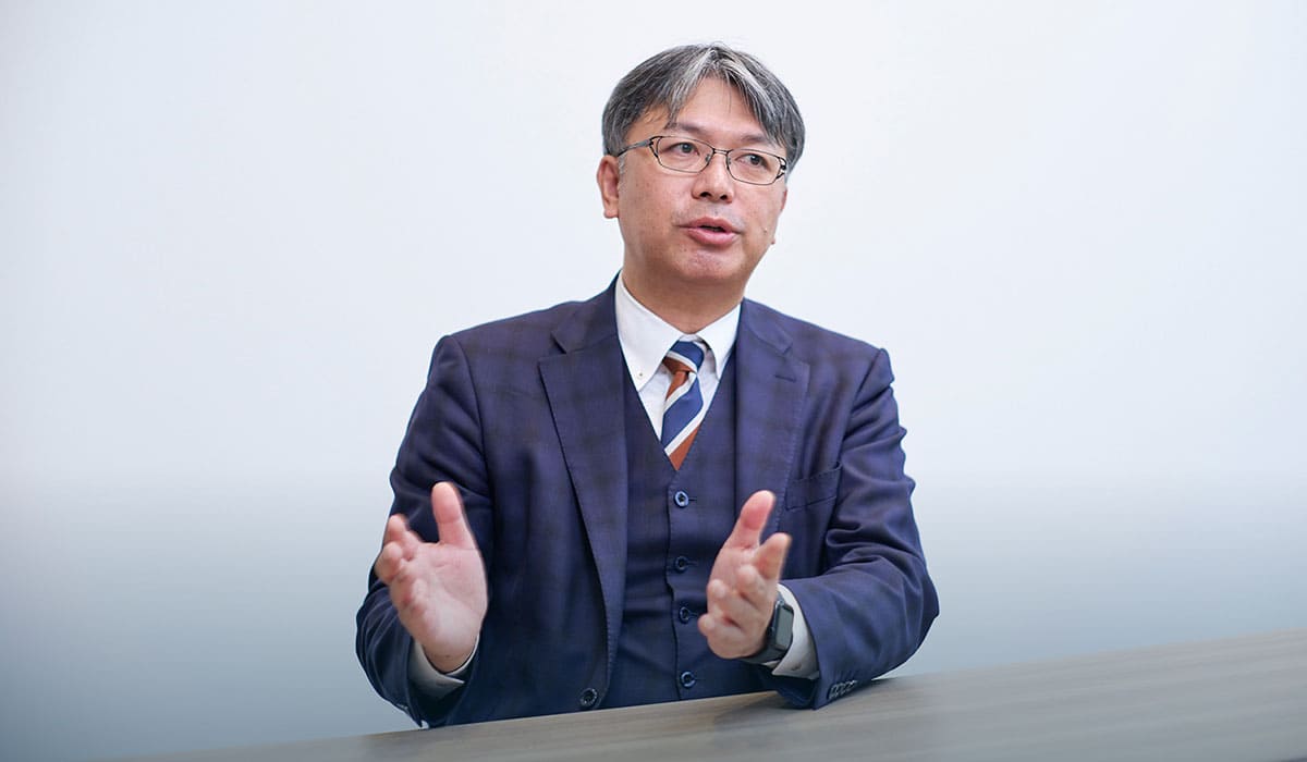 山本氏