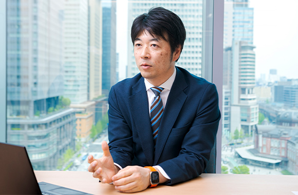 池端 由基氏