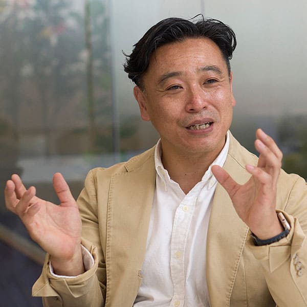 稲垣 氏