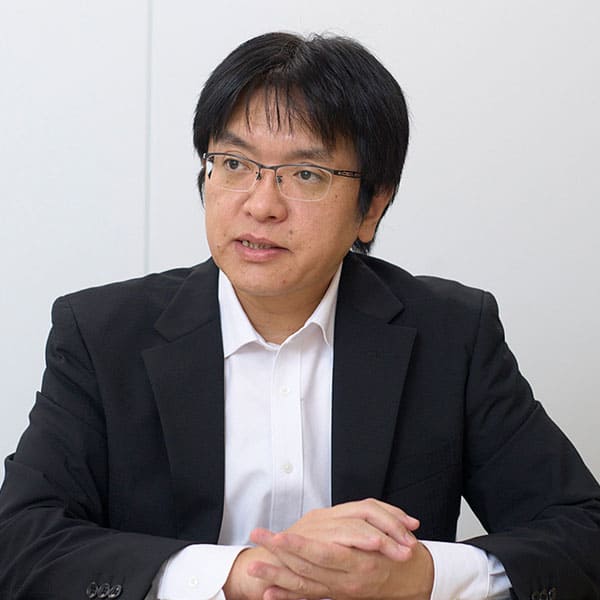 宮地 氏