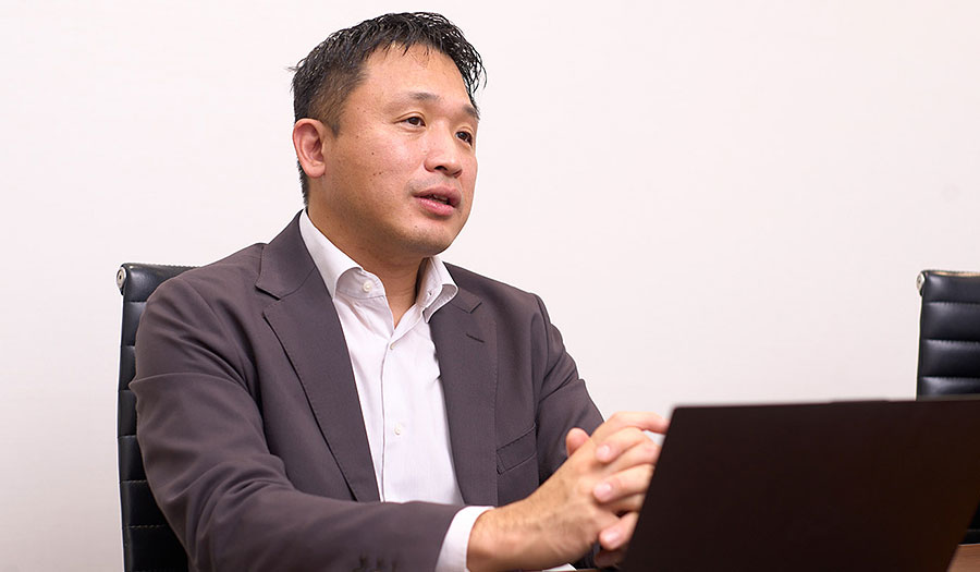高田氏