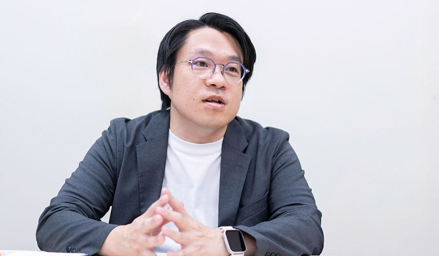 西村氏