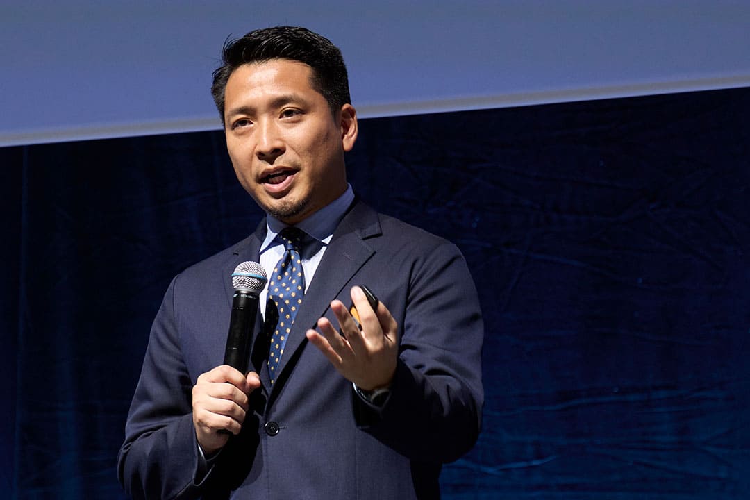 坪田氏