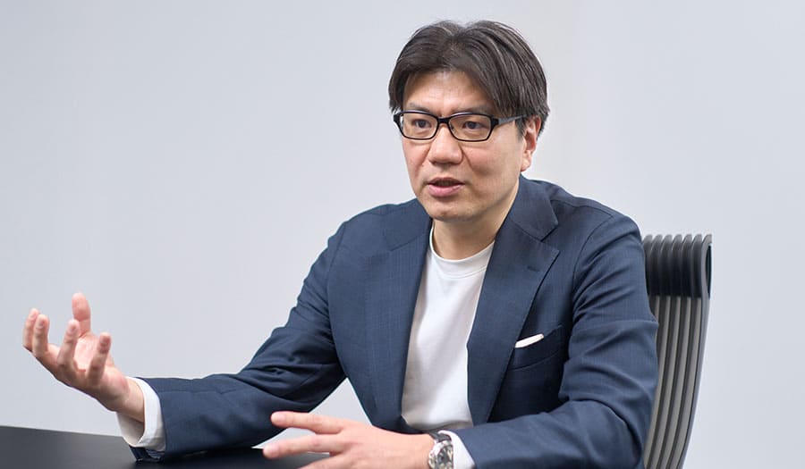 山口 氏