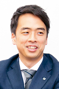 写真：西 賢二氏