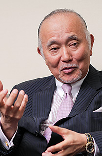 「「エネルギーシステムの国際的な展開も目指してほしい。日本の成長戦略を支える数少ないメニューのひとつになると思うからです」と柏木氏は話す