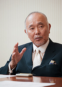 技術は国を超え、民族を超え、政治の問題をも超越するのですね(柏木氏)