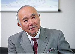 柏木 孝夫（かしわぎ たかお）氏