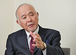 柏木 孝夫（かしわぎ たかお）氏