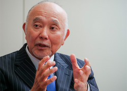 柏木 孝夫（かしわぎ たかお）氏