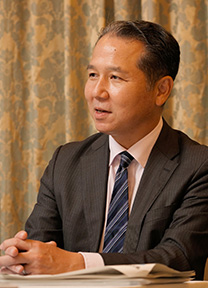 村瀬佳史氏