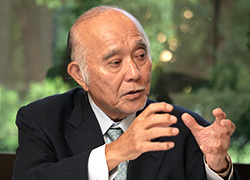 柏木 孝夫（かしわぎ たかお）氏