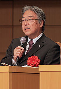 長谷川俊雄(はせがわ としお)氏