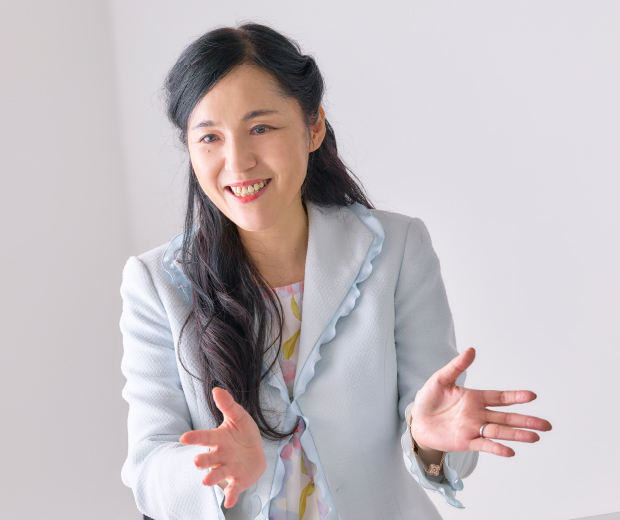牛窪恵氏