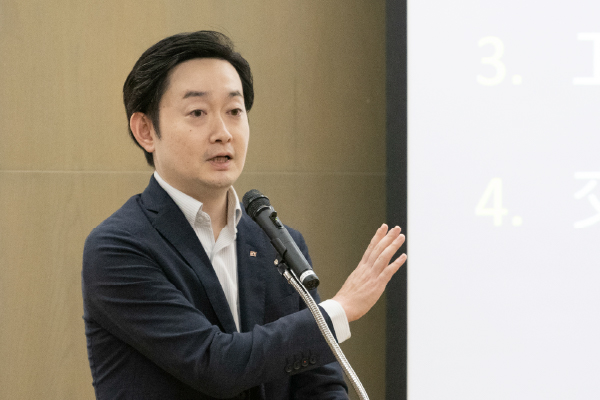 写真3：EYストラテジー・アンド・コンサルティング株式会社 パートナー 今市 拓郎 氏