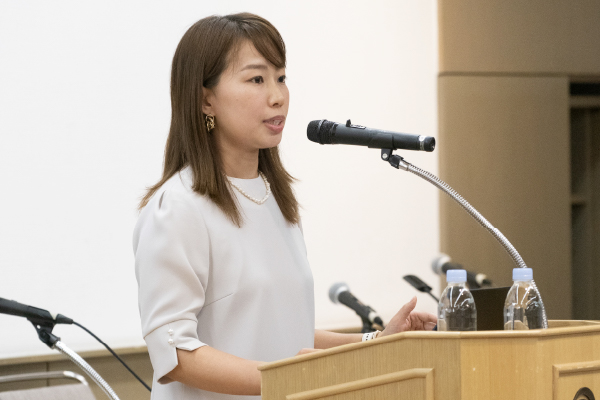 写真5：EYストラテジー・アンド・コンサルティング株式会社 マネージャー 四元 美緑 氏
