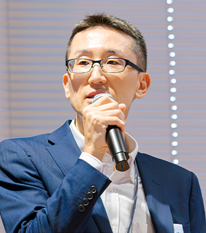 朝井 由記龍氏