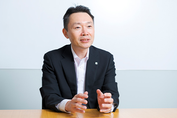 伊藤 淳氏
