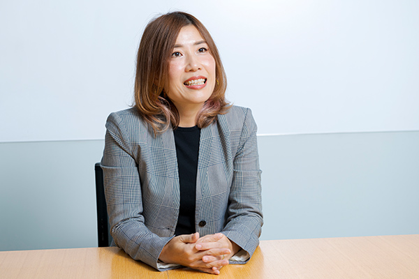 竹前 千草氏