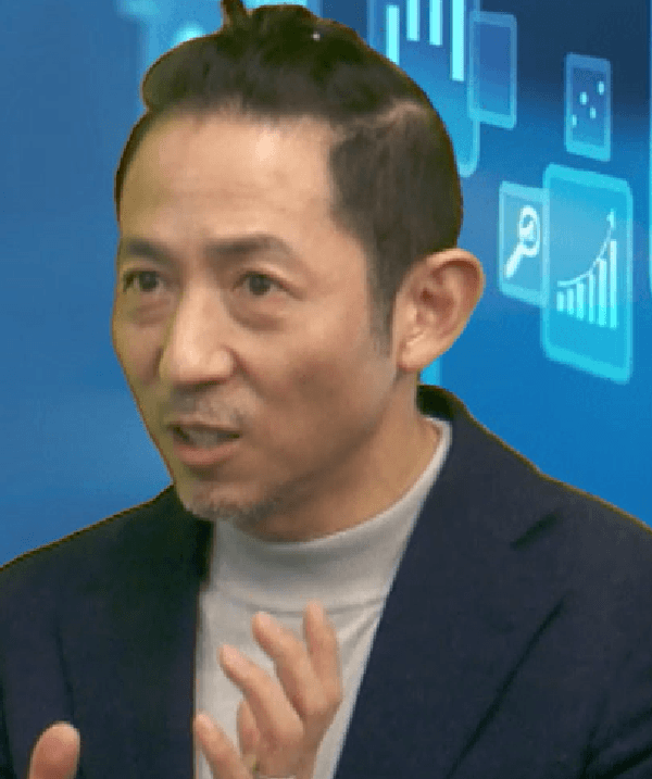 尾花 淳 氏