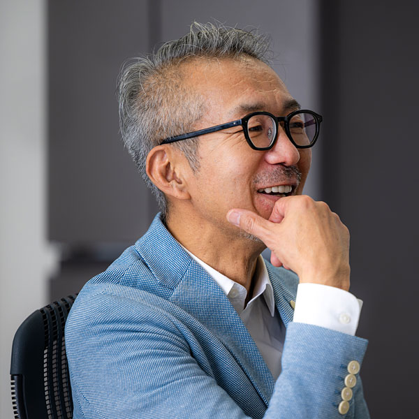 品田氏