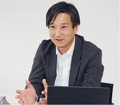 櫻井馨氏