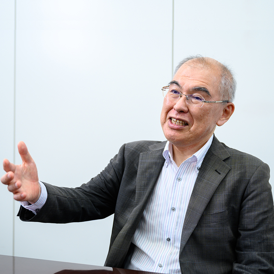 税所 哲郎氏