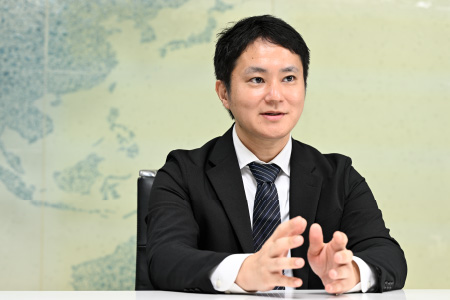 堀内 聡氏