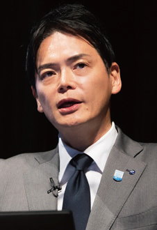 横浜市長 山中 竹春氏