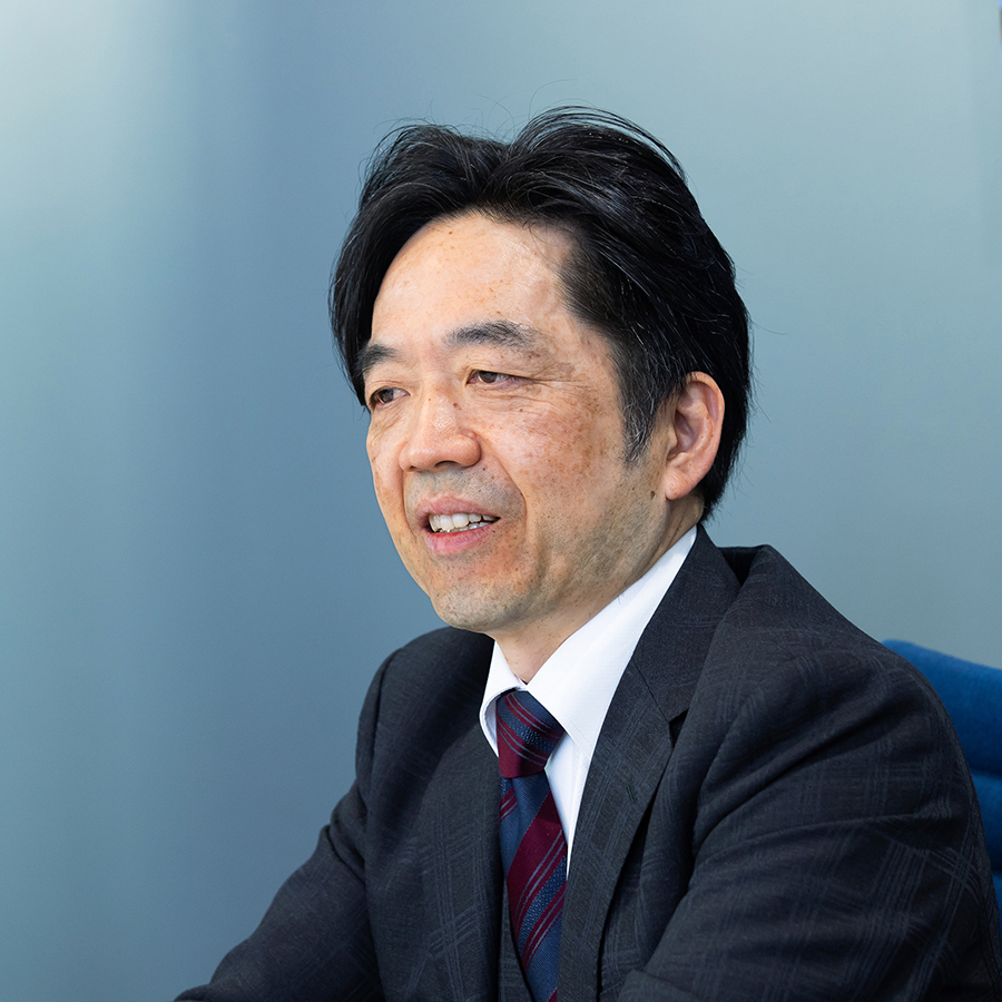 小原 洋氏