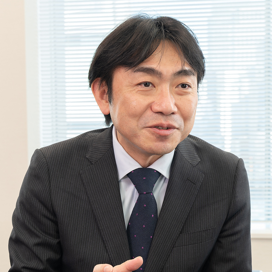 岸 慶騎 氏
