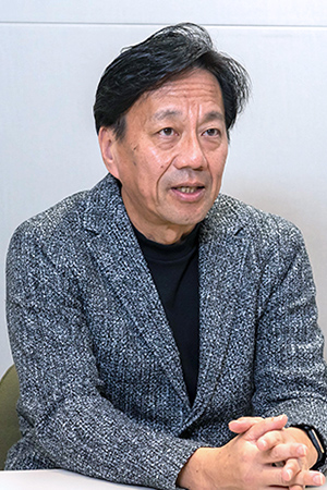 伊井 哲也氏