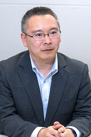 桐生 貞義氏