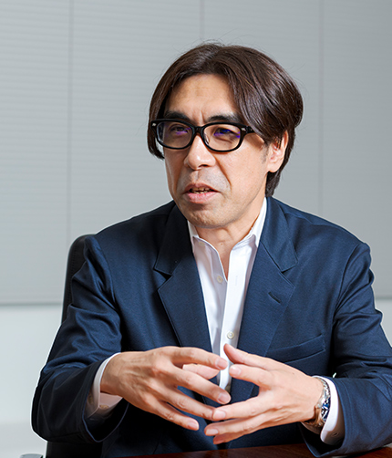 中井 眞士氏