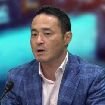 井﨑 武士 氏